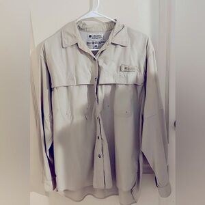 Womens Columbia SPF long sleeve vented fishing shirt with Harley Davidson logo